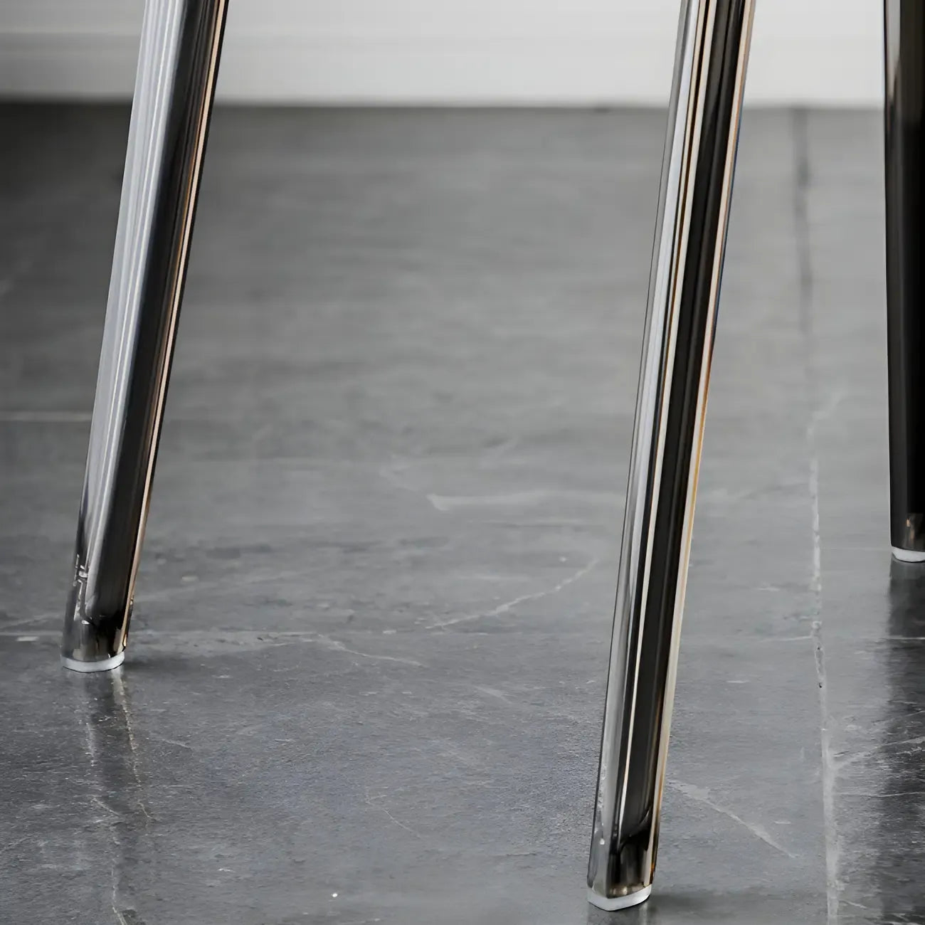 Chaise de salle à manger sans accoudoirs à dossier bas en acrylique ambre