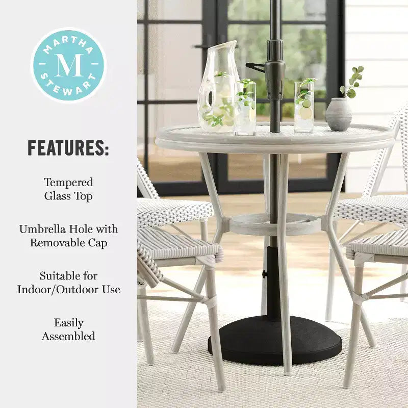 Table de bistrot ronde d'intérieur/extérieur Martha Stewart Lily Pond 31 avec cadre en aluminium effet bois et plateau en rotin tressé