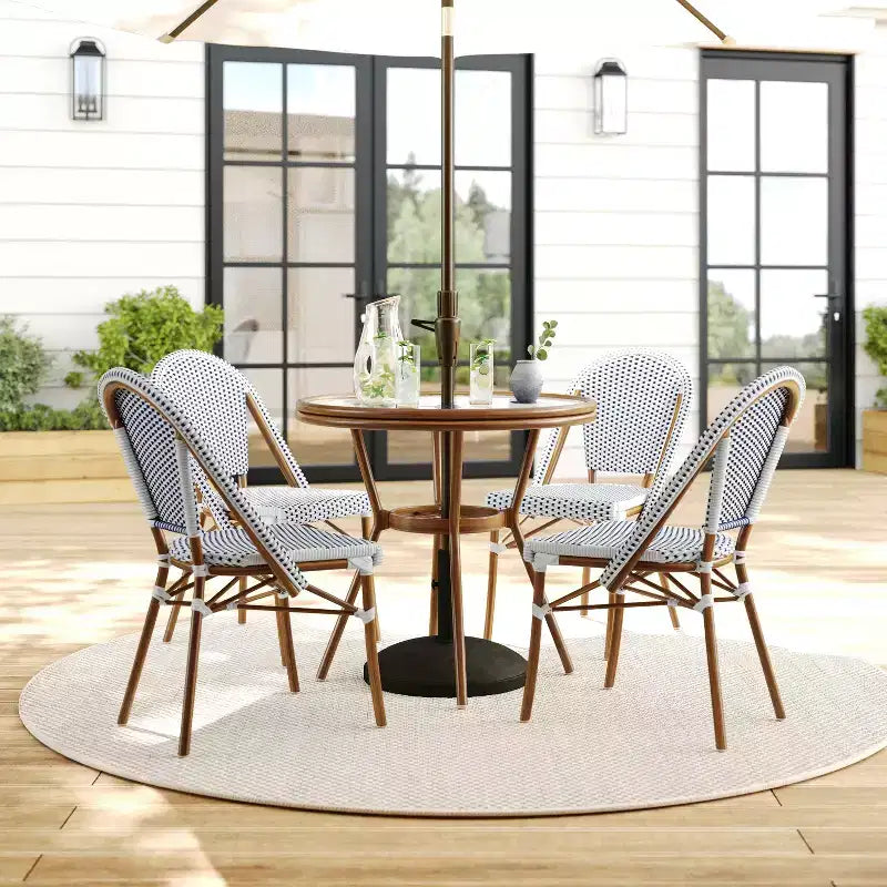 Table de bistrot ronde d'intérieur/extérieur Martha Stewart Lily Pond 31 avec cadre en aluminium effet bois et plateau en rotin tressé