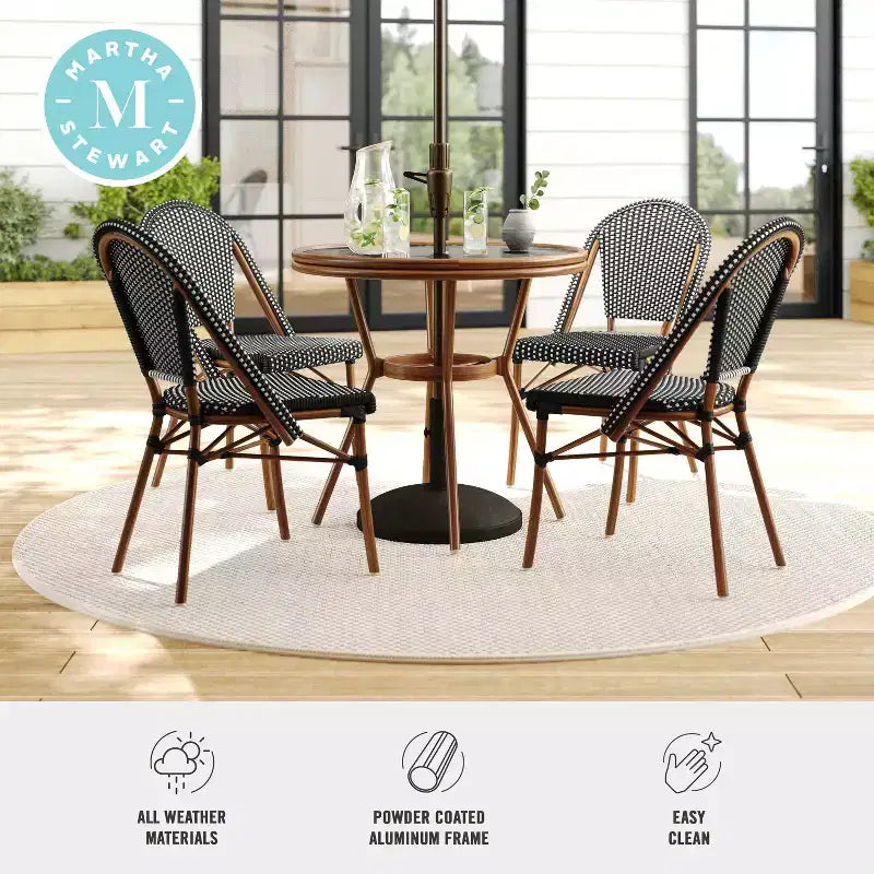 Table de bistrot ronde d'intérieur/extérieur Martha Stewart Lily Pond 31 avec cadre en aluminium effet bois et plateau en rotin tressé