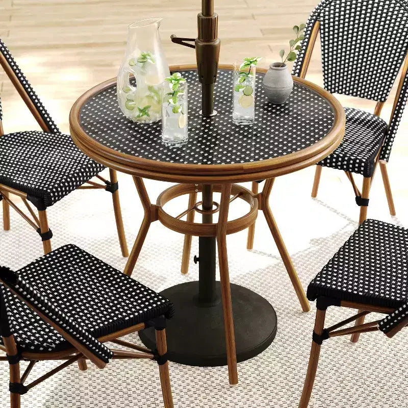 Table de bistrot ronde d'intérieur/extérieur Martha Stewart Lily Pond 31 avec cadre en aluminium effet bois et plateau en rotin tressé