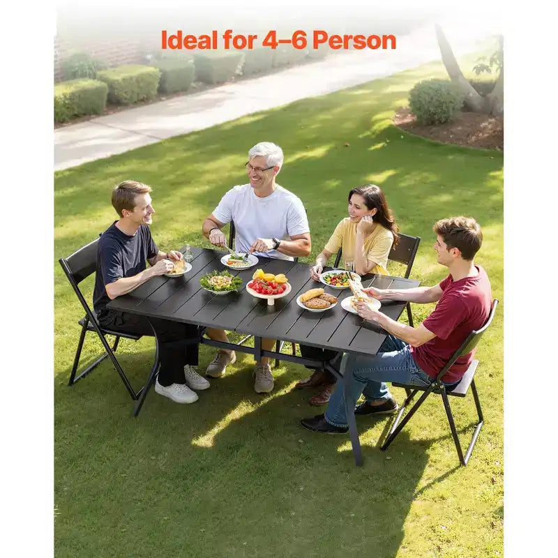 Table de salle à manger d'extérieur VEVOR, table de bistrot rectangulaire en métal à lattes de 150 cm de long pour 4 à 6 personnes, avec trou pour parasol de 3,8 cm, noire
