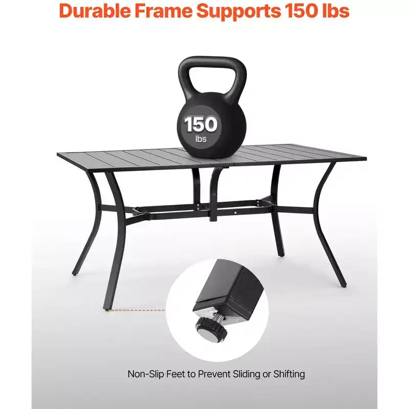 Table de salle à manger d'extérieur VEVOR, table de bistrot rectangulaire en métal à lattes de 150 cm de long pour 4 à 6 personnes, avec trou pour parasol de 3,8 cm, noire