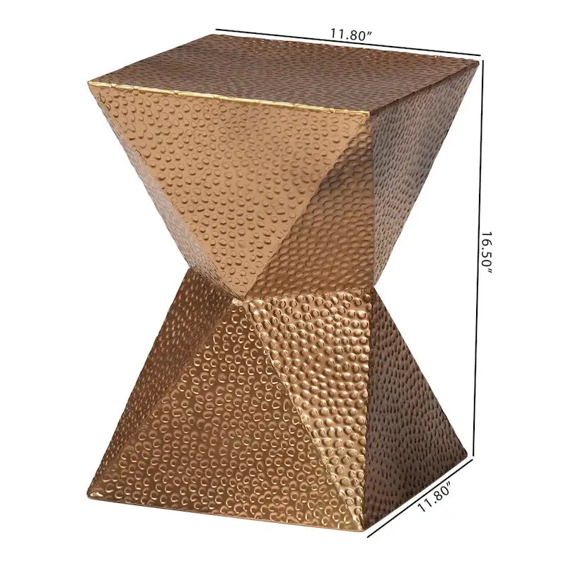 Table d'appoint texturée Pacey en métal - Table d'appoint géométrique dorée avec silhouette en forme de sablier pour usage intérieur ou semi-extérieur