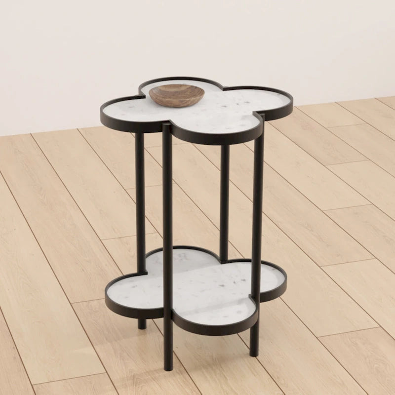 Table d'appoint Chloé, plateau en marbre véritable blanc en forme de trèfle avec cadre en fer noir