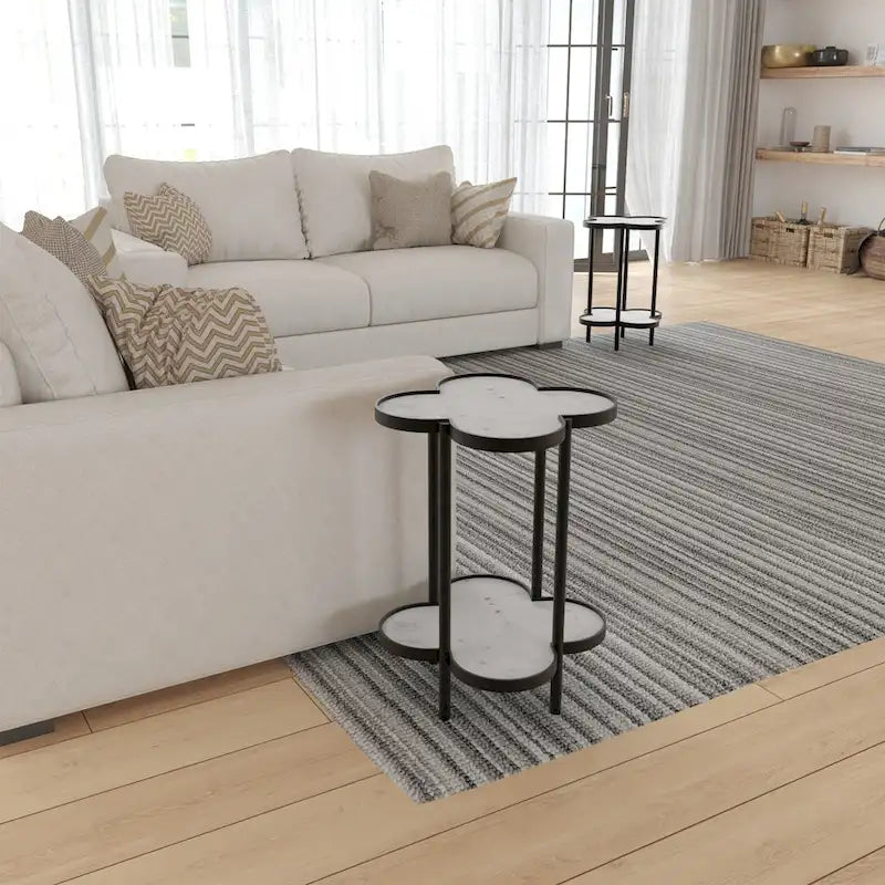 Table d'appoint Chloé, plateau en marbre véritable blanc en forme de trèfle avec cadre en fer noir