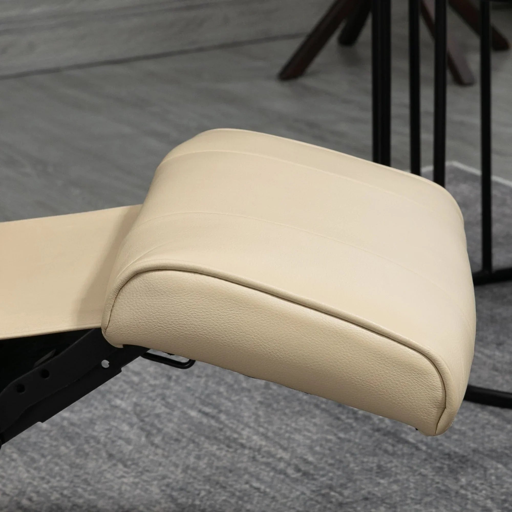 Fauteuil inclinable manuel pivotant en similicuir HomCom avec repose-pieds confortable et relaxant