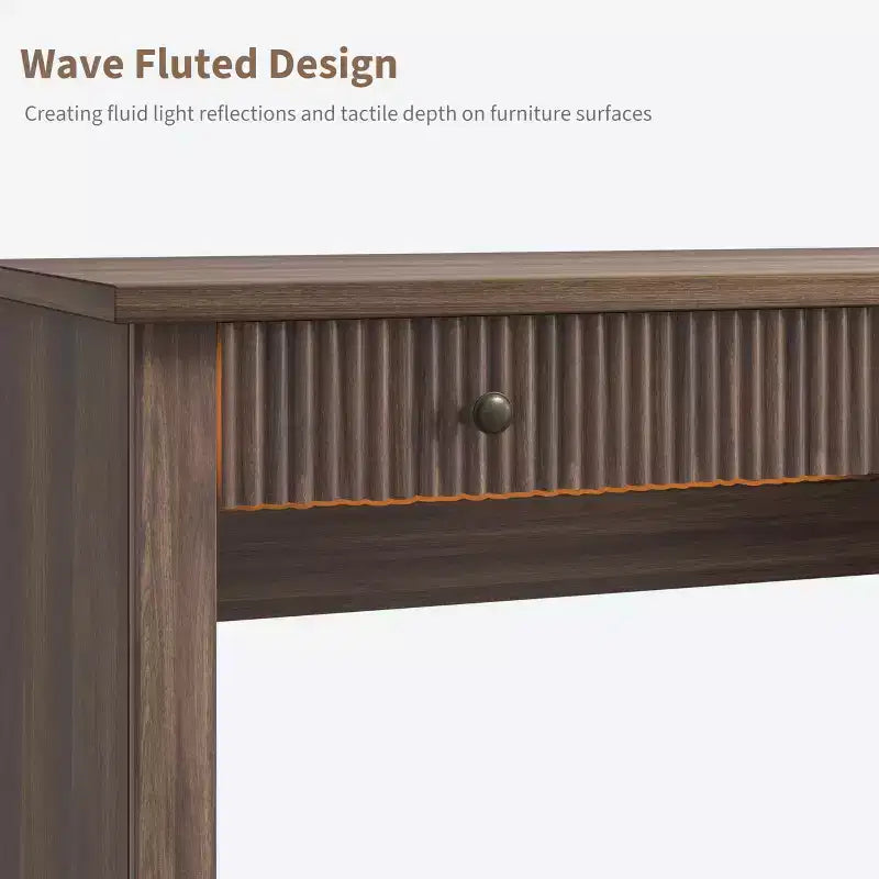 Meuble de rangement de bureau cannelé, bureau de direction moderne de 54 po avec station de recharge, bureau d'ordinateur en bois avec tiroirs classeurs pour bureau d'étude