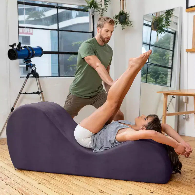 Avana Sleek Chaise Longue pour le yoga – Fabriquée aux États-Unis – Idéale pour les étirements, la relaxation, l'exercice et plus encore, 60D x 18W x 26H pouces, Gris clair