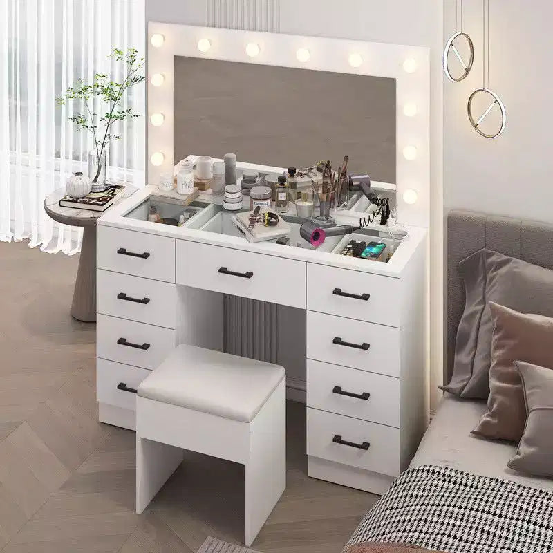 Ensemble de coiffeuse blanche