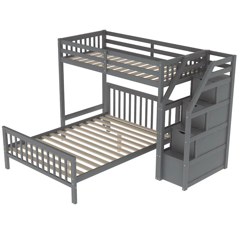 Lit mezzanine double sur lit double en bois avec escalier, balustrades hautes et échelle