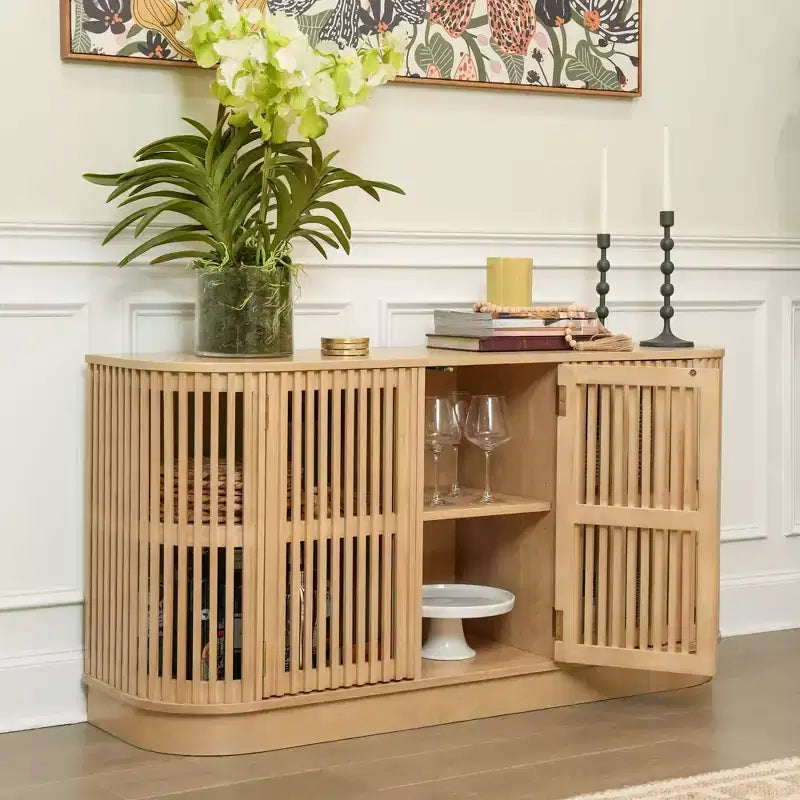 Buffet en bois massif Plank+Beam Contour avec 3 portes, meuble TV 59 po pour salon