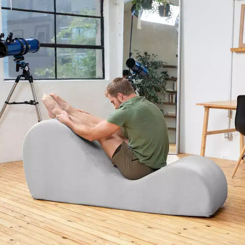 Avana Sleek Chaise Longue pour le yoga – Fabriquée aux États-Unis – Idéale pour les étirements, la relaxation, l'exercice et plus encore, 60D x 18W x 26H pouces, Gris clair