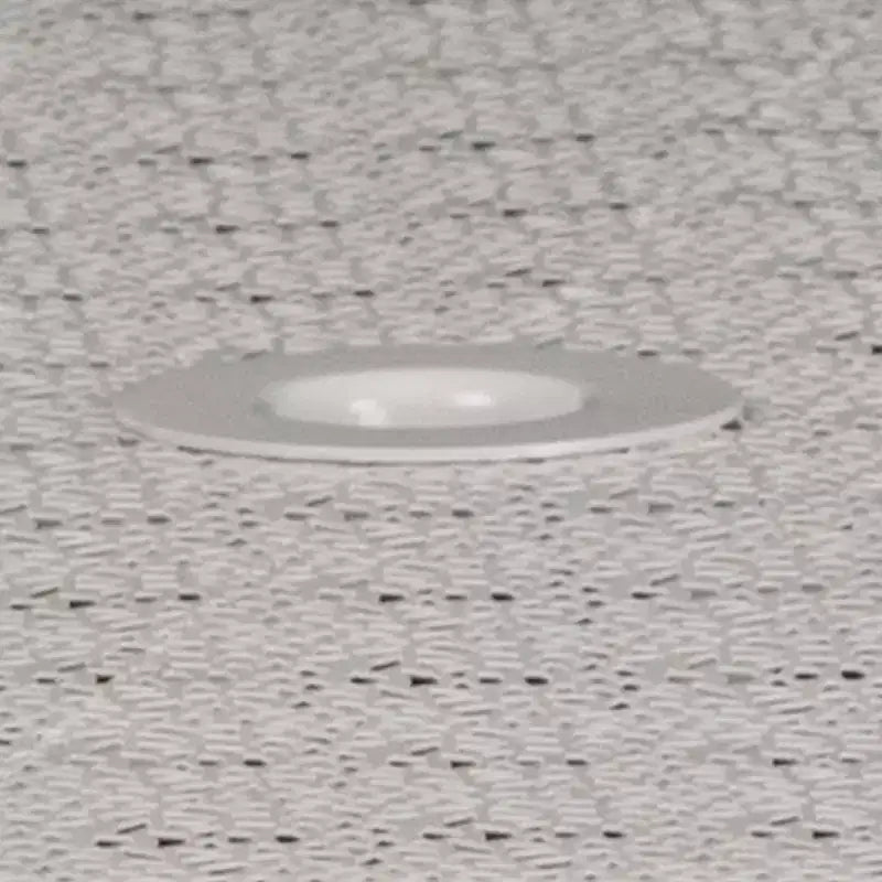 Table de terrasse en acier Emma et Oliver de 35,25 po de diamètre de qualité commerciale pour l'intérieur et l'extérieur – Trou pour parasol