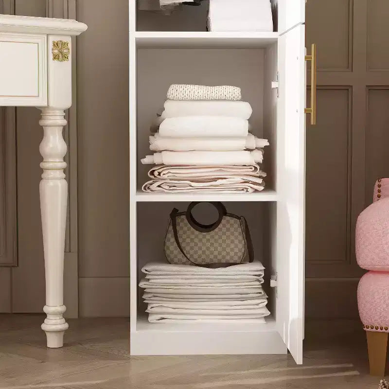 Penderie modulaire de luxe blanche Famapy avec ferrures dorées : portes à panneaux + conception à portes mixtes – Dressing élégant sur mesure pour chambres à coucher