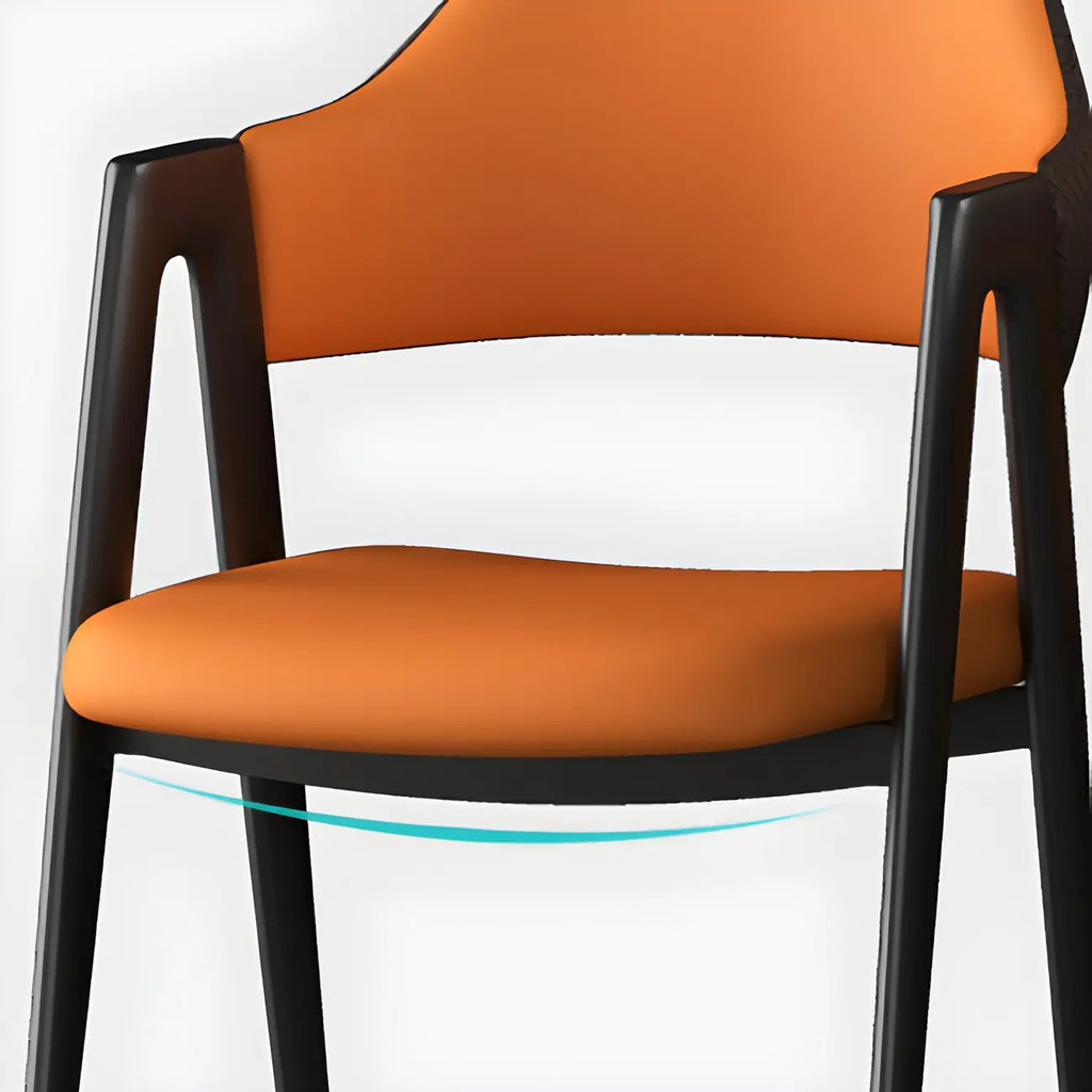 Chaise de salle à manger moderne en cuir à dossier ouvert et incurvé avec accoudoirs
