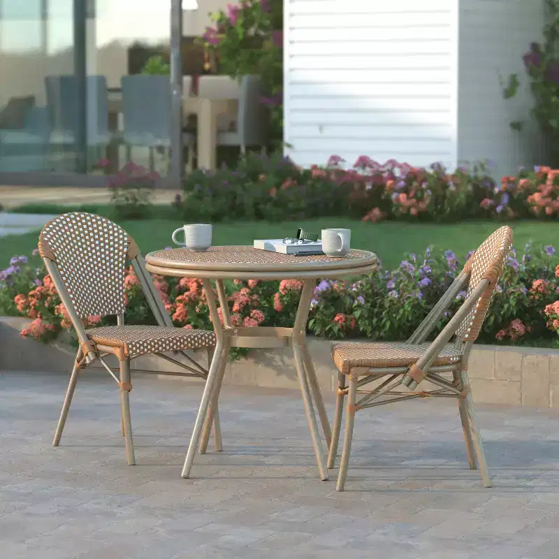 Table de style bistrot Emma & Oliver Colmar, 80 cm, pour intérieur/extérieur, avec rotin PE, plateau en verre et cadre en métal finition bambou