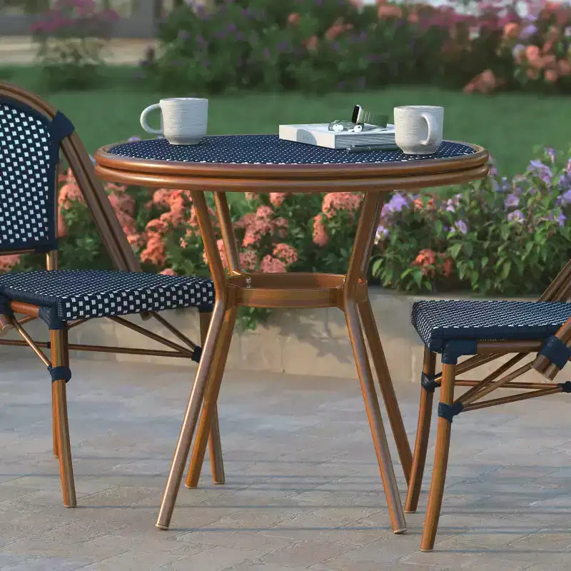 Table de style bistrot Emma & Oliver Colmar, 80 cm, pour intérieur/extérieur, avec rotin PE, plateau en verre et cadre en métal finition bambou