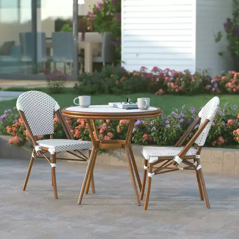 Table de style bistrot Emma & Oliver Colmar, 80 cm, pour intérieur/extérieur, avec rotin PE, plateau en verre et cadre en métal finition bambou