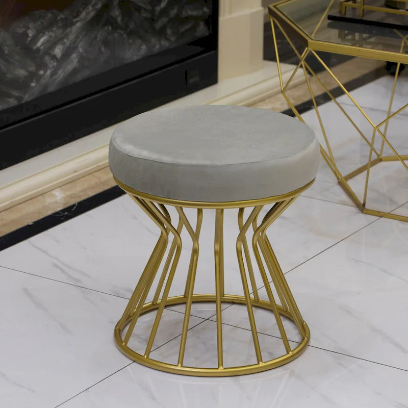 Pouf rond moderne en velours avec piètement incurvé en métal doré standard