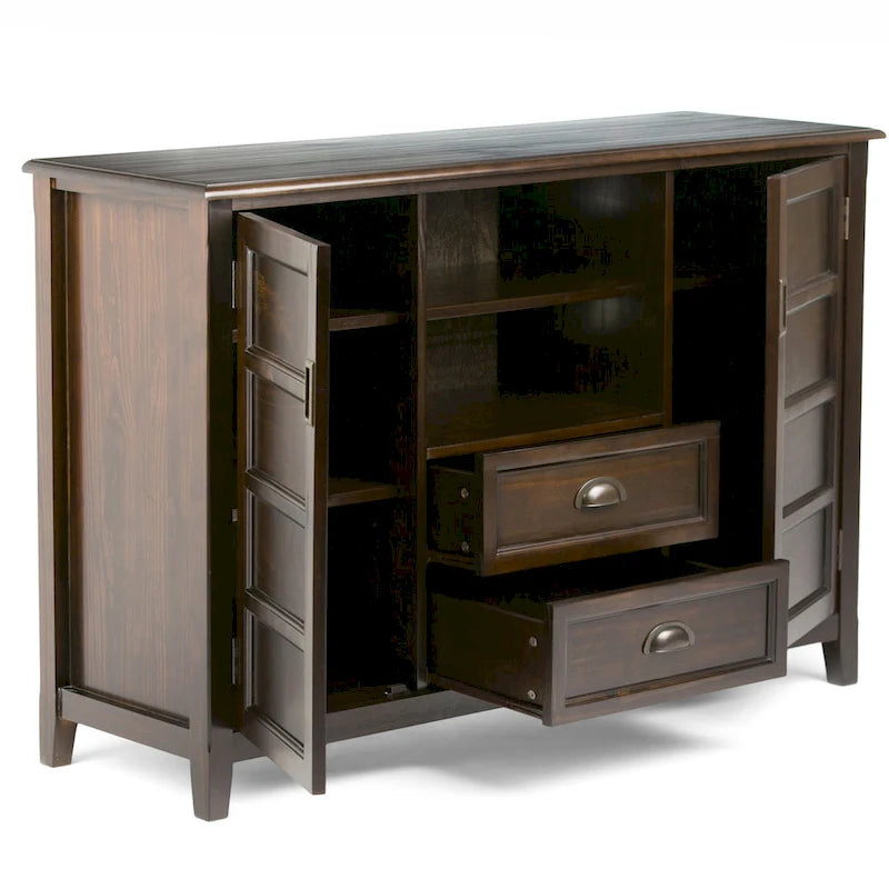 WYNDENHALL Portland Meuble TV média de style transitoire en BOIS MASSIF de 137 cm de large pour téléviseurs jusqu'à 60 pouces - 137 L x 44,5 P x 91,5 H cm
