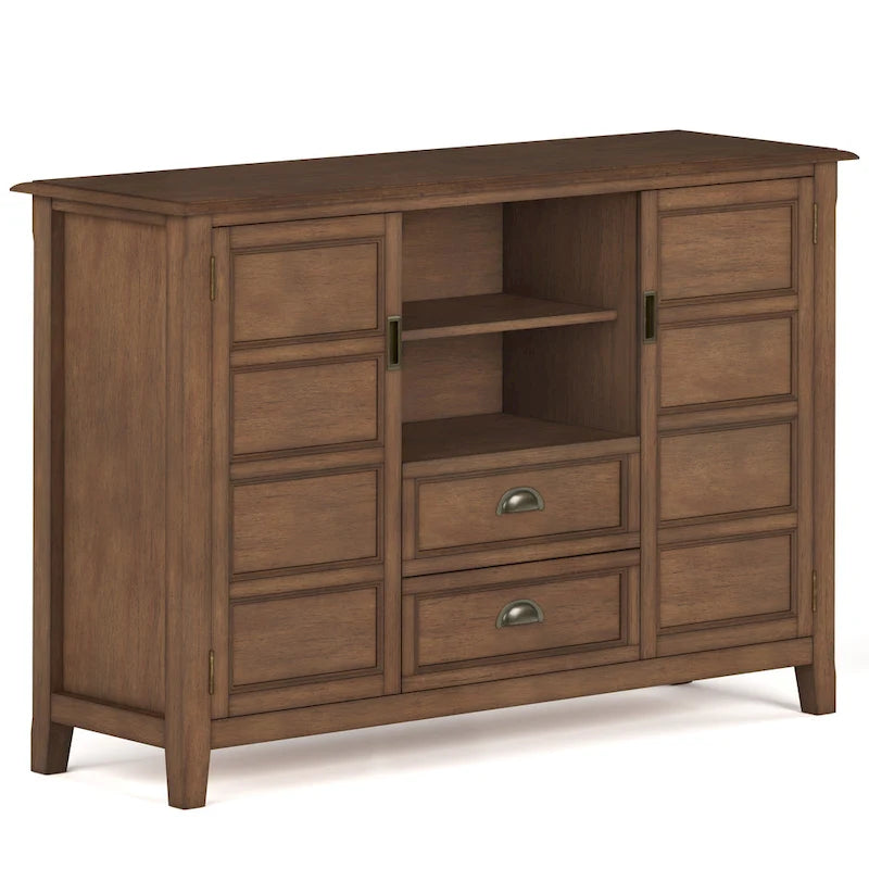 WYNDENHALL Portland Meuble TV média de style transitoire en BOIS MASSIF de 137 cm de large pour téléviseurs jusqu'à 60 pouces - 137 L x 44,5 P x 91,5 H cm