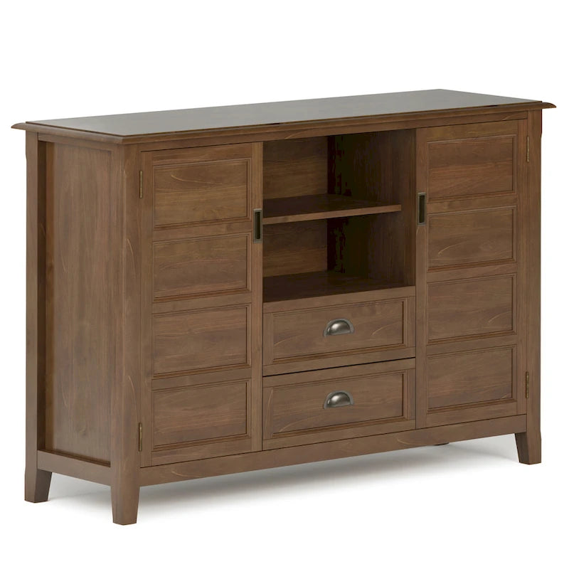 WYNDENHALL Portland Meuble TV média de style transitoire en BOIS MASSIF de 137 cm de large pour téléviseurs jusqu'à 60 pouces - 137 L x 44,5 P x 91,5 H cm