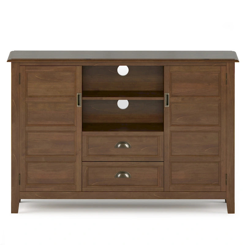 WYNDENHALL Portland Meuble TV média de style transitoire en BOIS MASSIF de 137 cm de large pour téléviseurs jusqu'à 60 pouces - 137 L x 44,5 P x 91,5 H cm