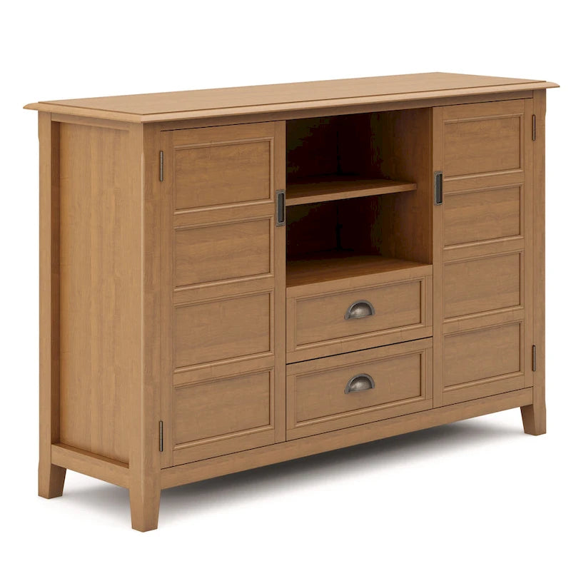 WYNDENHALL Portland Meuble TV média de style transitoire en BOIS MASSIF de 137 cm de large pour téléviseurs jusqu'à 60 pouces - 137 L x 44,5 P x 91,5 H cm