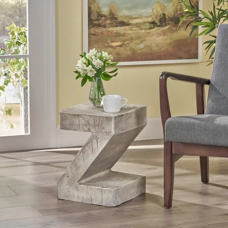 Table d'appoint d'extérieur légère en béton Max de Christopher Knight Home