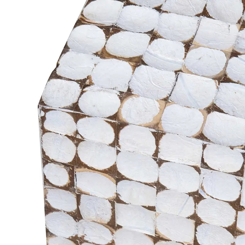 Table d'appoint cube Coquille de noix de coco blanche par East at Main