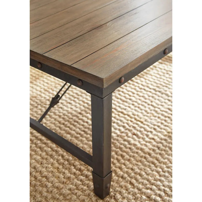 Table d'appoint en bois de pin et fer forgé Steve Silver Gatling