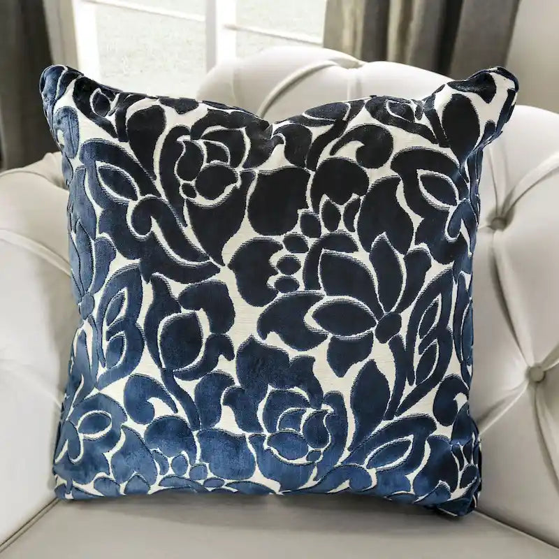 Canapé capitonné Addae Glam White en tissu avec accoudoirs arrondis par Furniture of America