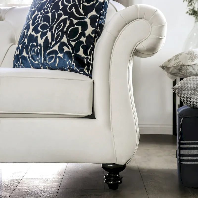 Canapé capitonné Addae Glam White en tissu avec accoudoirs arrondis par Furniture of America