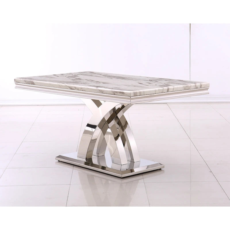Table de salle à manger noire avec pieds en métal doré poli