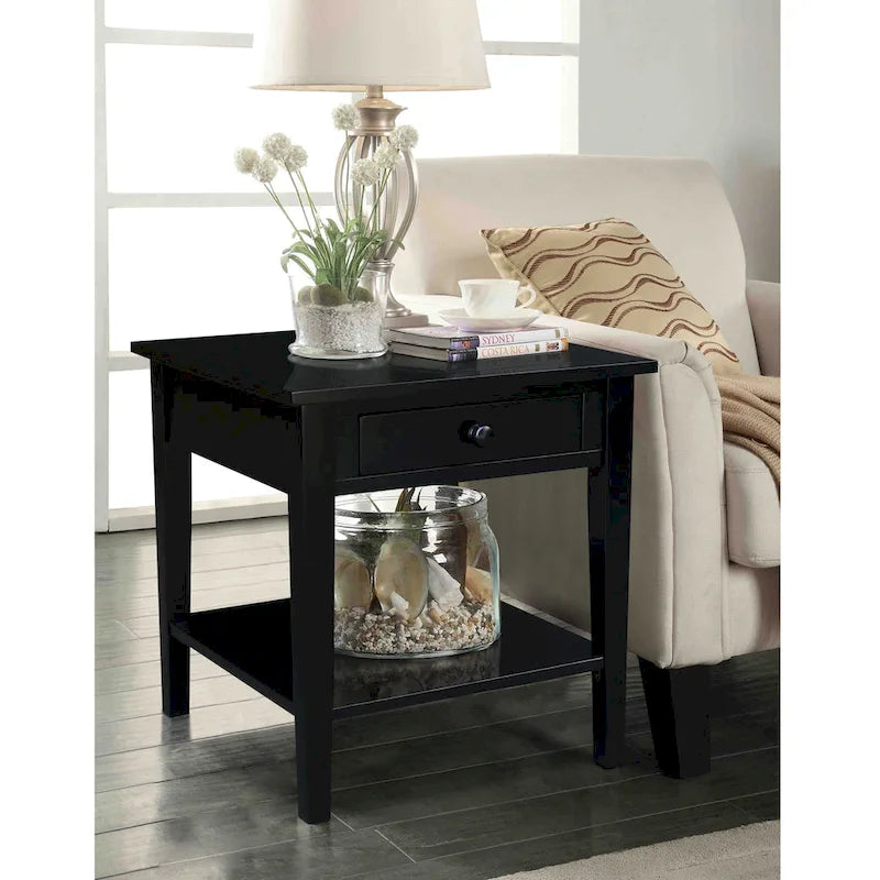 Table d'appoint carrée Spencer en bois d'hévéa massif - 61 cm (L) x 61 cm (P) x 63,5 cm (H)