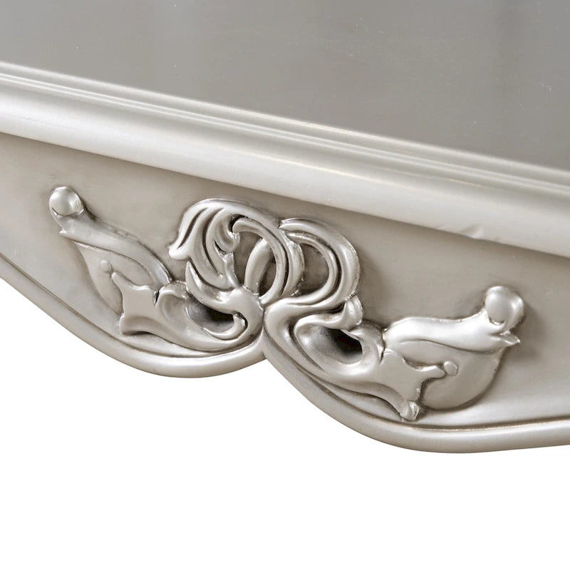 Table basse traditionnelle Clarissa en bois massif avec pieds sculptés de Furniture of America