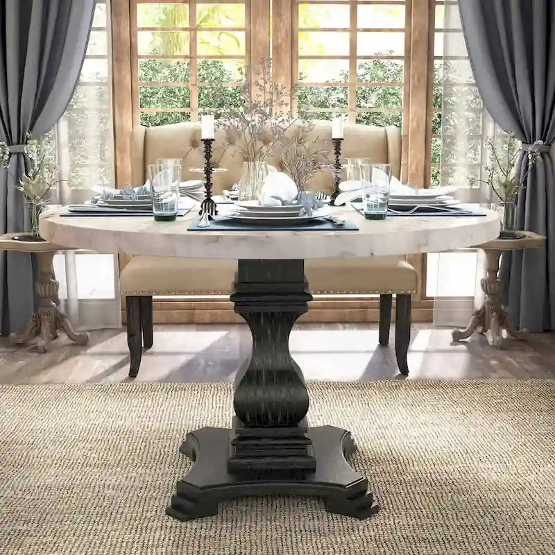 Ensemble de salle à manger rond 5 pièces Brec Farmhouse avec plateau en marbre et chaises capitonnées par Furniture of America