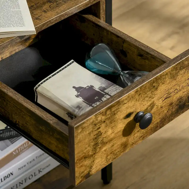 HOMCOM Table d'appoint industrielle avec étagère de rangement, Table d'appoint avec tiroir pour salon ou chambre à coucher, Marron rustique