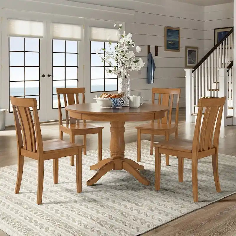 Ensemble de salle à manger 5 pièces Wilmington II avec base ronde à piédestal, finition chêne par iNSPIRE Q Classic