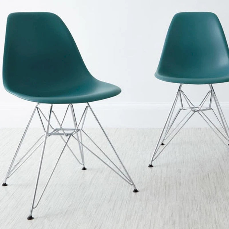 Lot de 2 Chaises de Salle à Manger Modernes en Plastique Moulé DSW sans Accoudoirs de Couleur Pyramide avec Pieds Eiffel en Fil Chromé