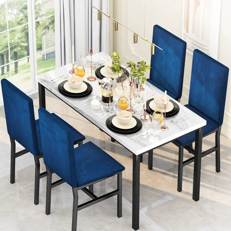 Ensemble table à manger 5 pièces pour 4 personnes, table de cuisine imitation marbre avec chaises en velours pour petits espaces, coin repas, salon
