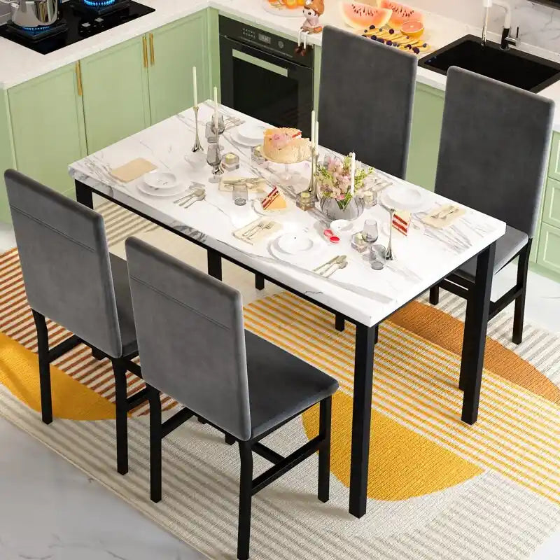Ensemble table à manger 5 pièces pour 4 personnes, table de cuisine imitation marbre avec chaises en velours pour petits espaces, coin repas, salon
