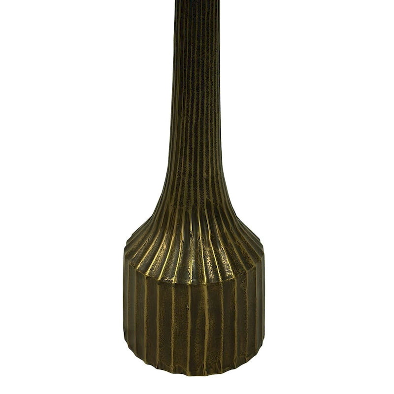 Table d'appoint de 45 cm, base cannelée décorative, plateau carré, finition laiton antique