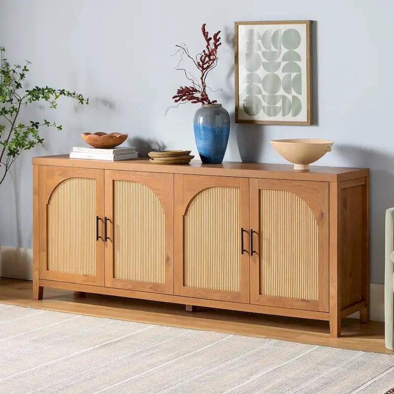 Buffet moderne Middlebrook de 70 pouces avec portes cannelées arquées