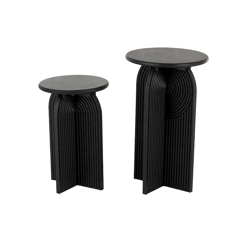 Table d'appoint ou de chevet piédestal sculptée en bois géométrique grès Art Déco - Lot de 2 noires - Roche River Decor