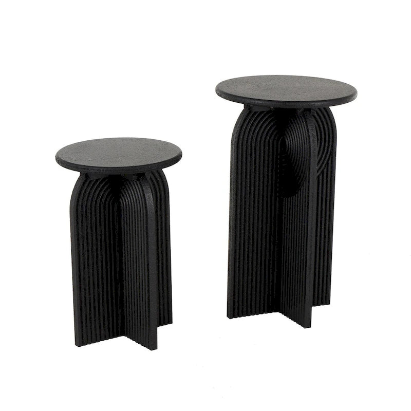 Table d'appoint ou de chevet piédestal sculptée en bois géométrique grès Art Déco - Lot de 2 noires - Roche River Decor