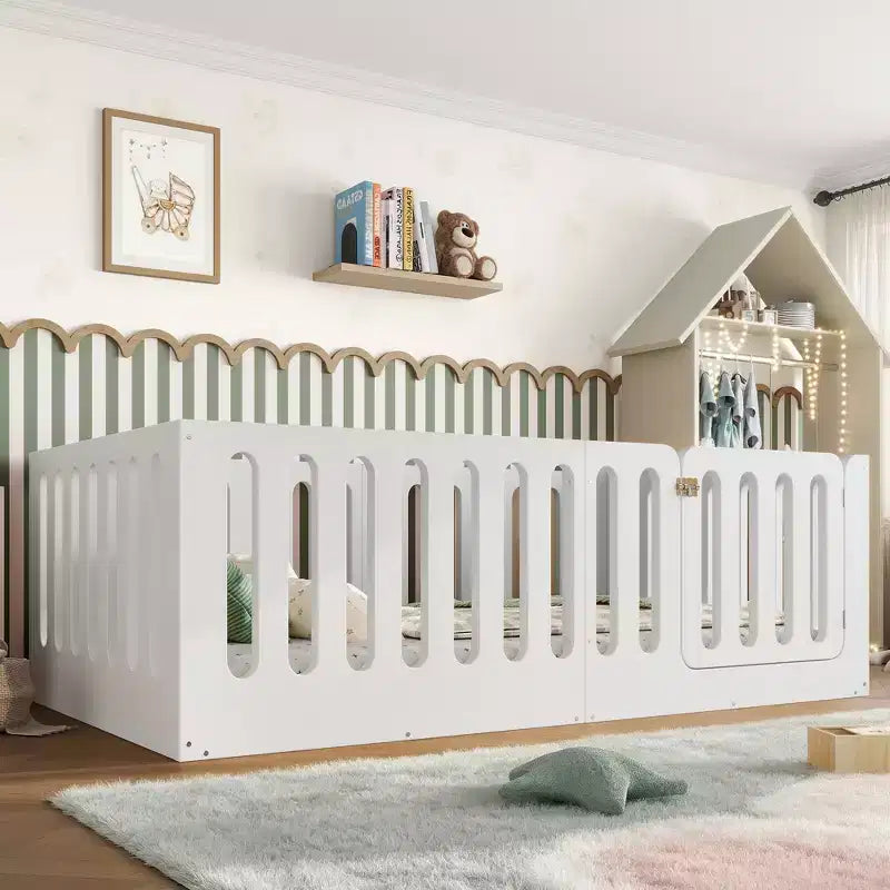 Lit Montessori Jumeau Blanc au Sol avec Barrières et Porte – Bois Massif, 1 Enfant