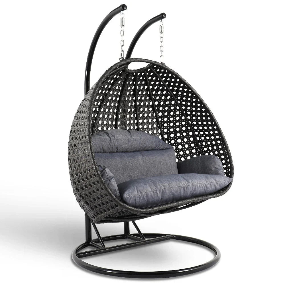 LeisureMod Fauteuil suspendu œuf 2 places avec support - Balançoire / hamac de patio en rotin osier pour extérieur/intérieur avec coussins