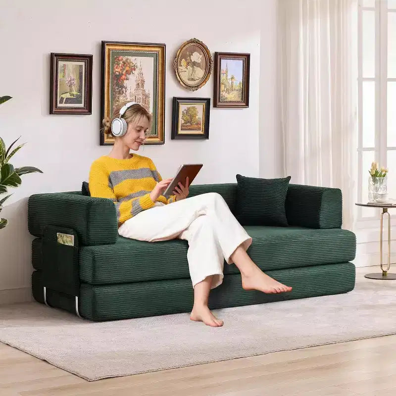 Canapé-lit de sol en velours côtelé avec oreillers, accoudoirs et dossier convertibles, adapté aux salons, chambres et appartements.